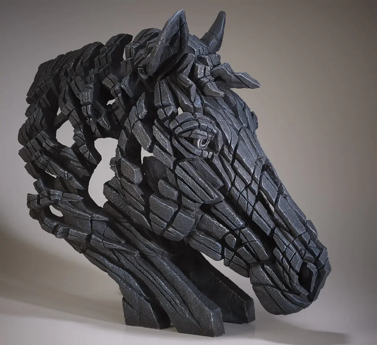 EDGE SCULPTURE - HORSE BUST BLACK