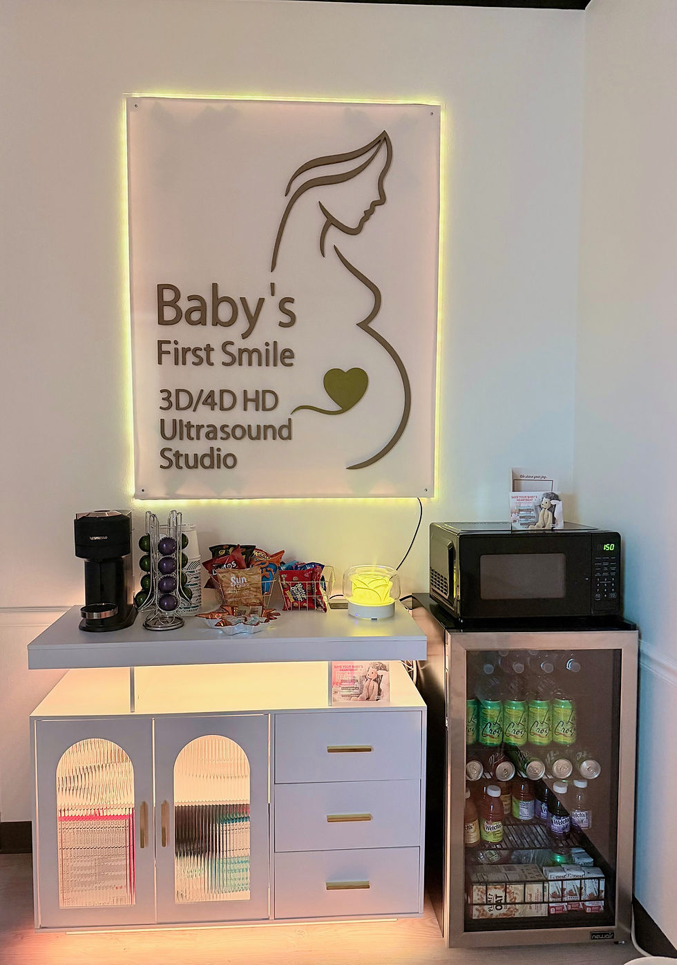 Baby's first smile Studio Snacks and drinks