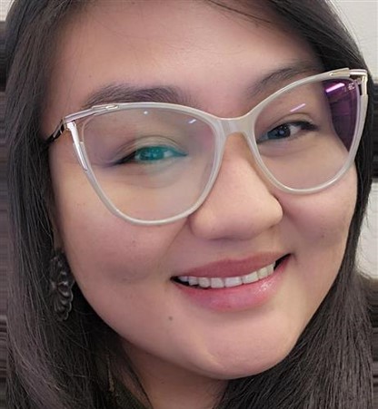 Nicole S.jpg