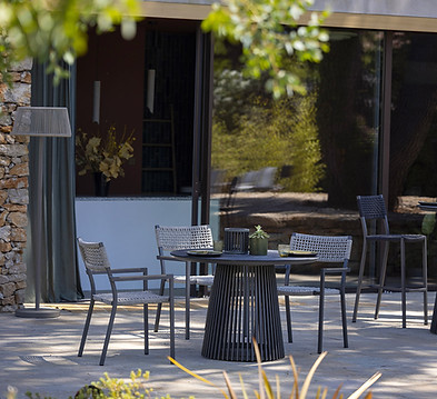table et chaise HALO toulouse.jpg
