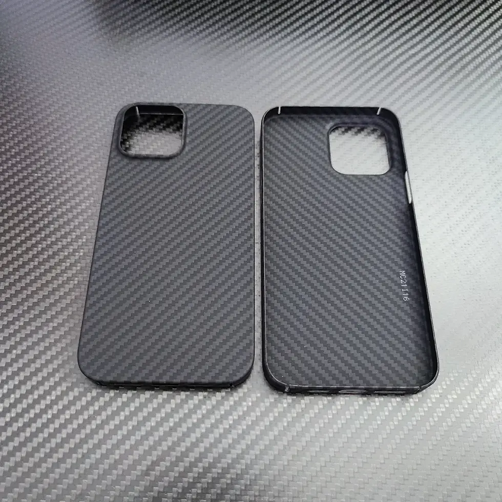 Thumbnail: Carbon Fiber Phone Case – Thin Aramid Hard Cover with Lens Protection for iPho