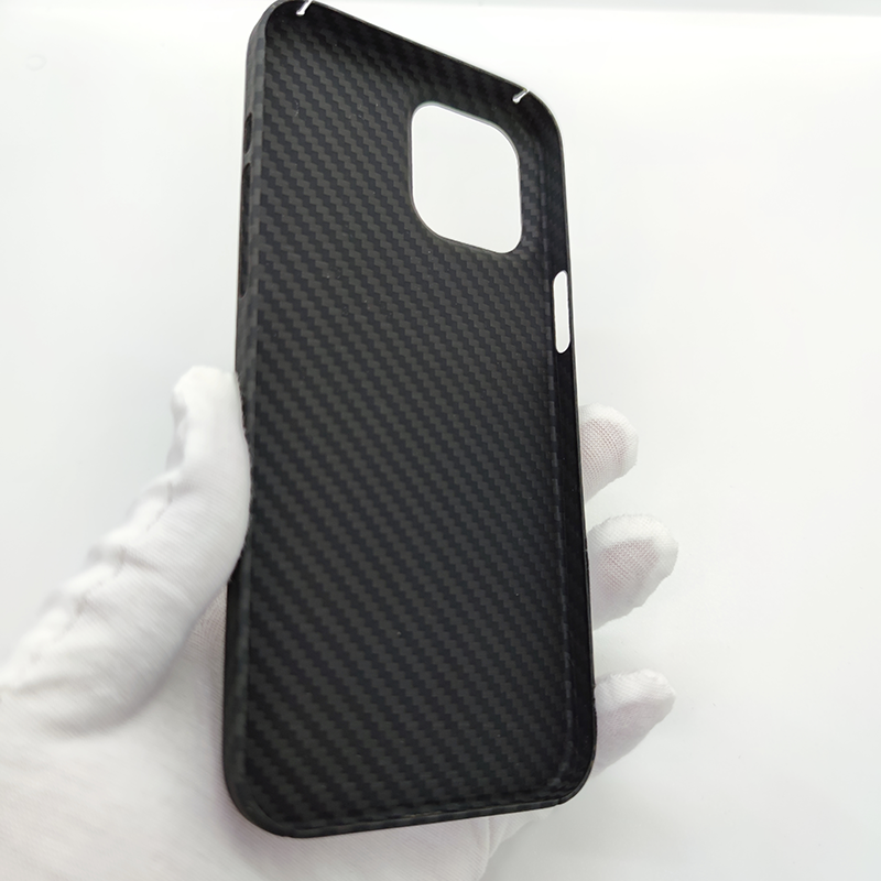 Thumbnail: Carbon Fiber Phone Case – Thin Aramid Hard Cover with Lens Protection for iPho