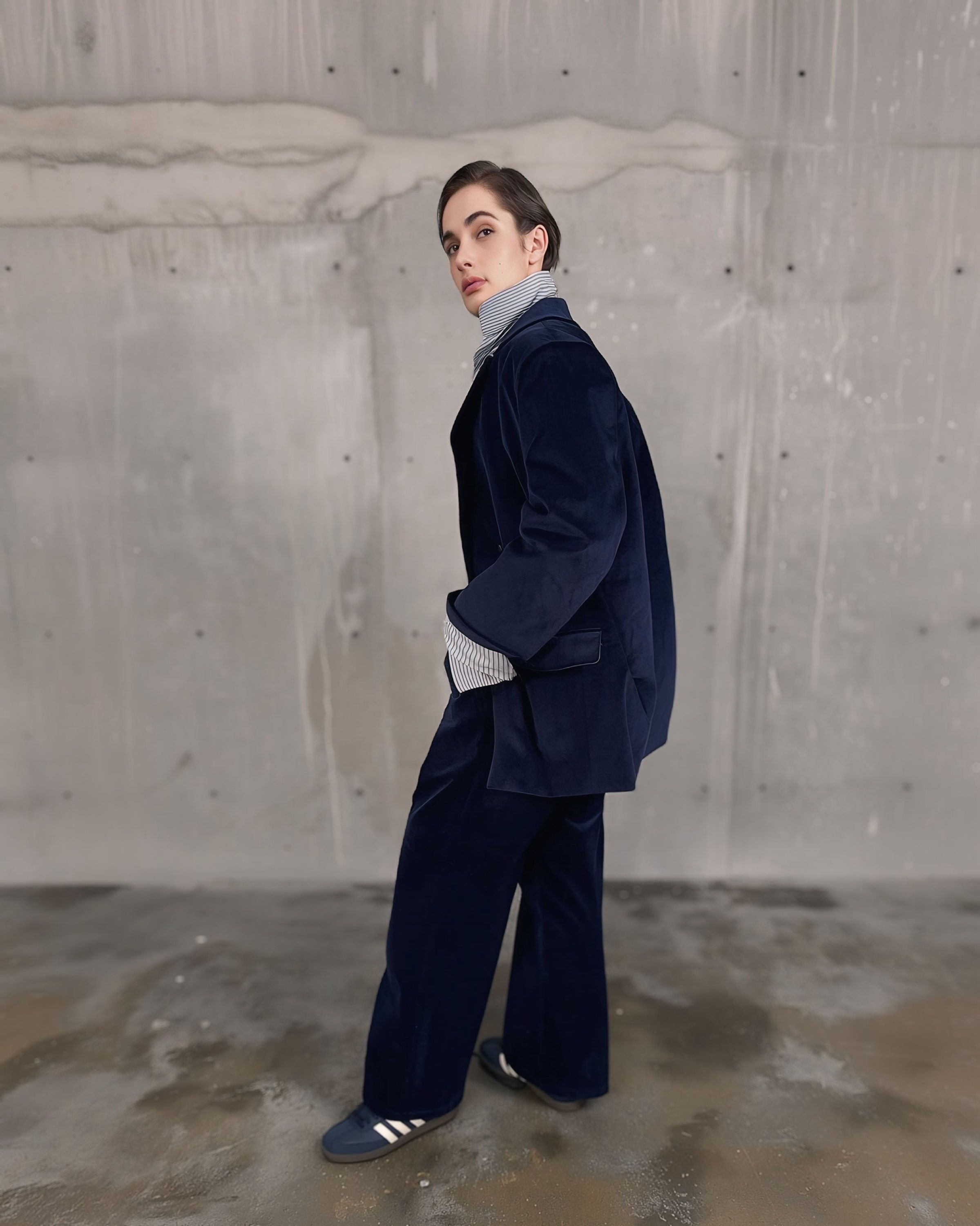 Navy Oversoul Double-Breasted Oversized Suit