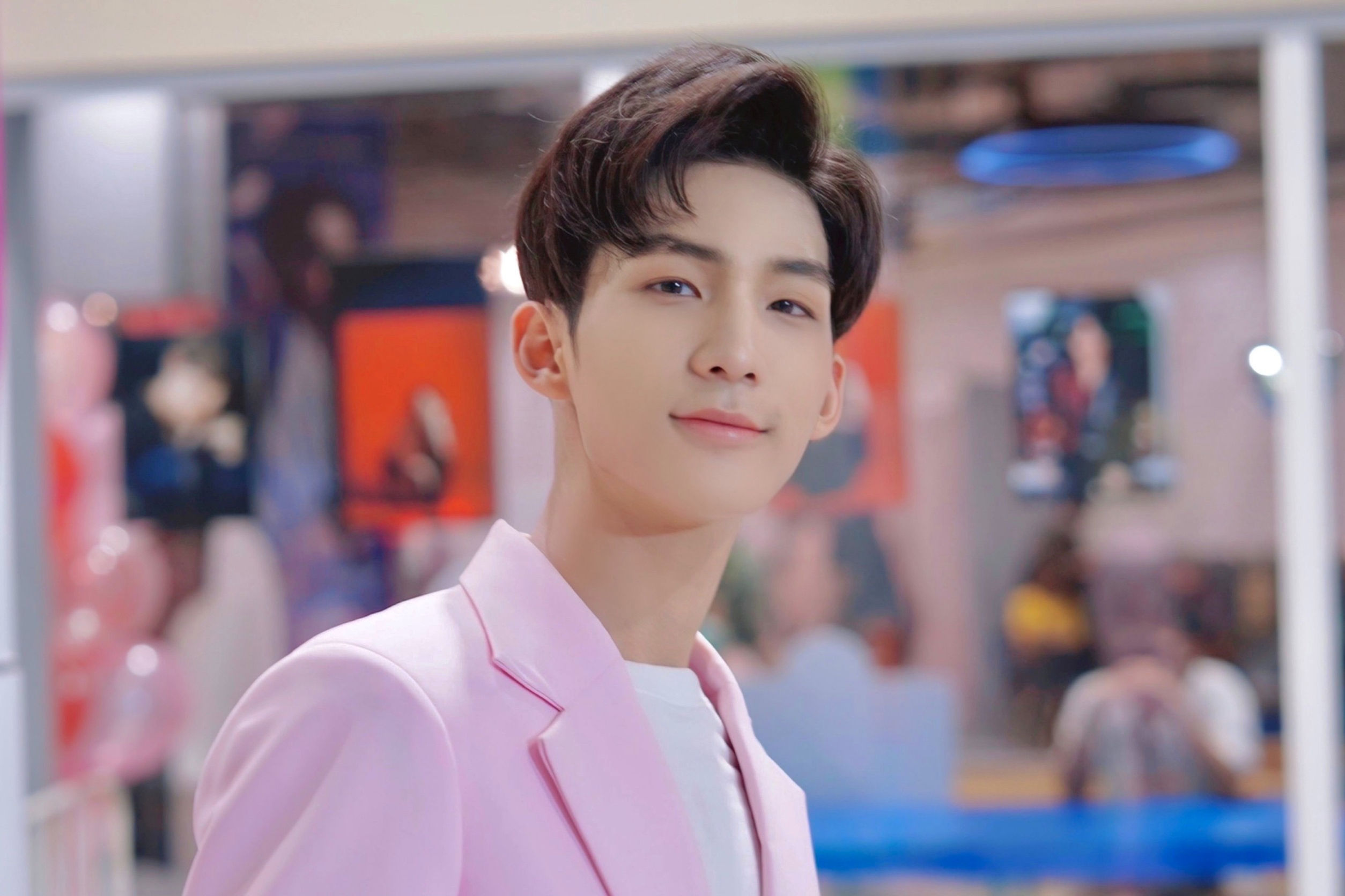 เช่าสูทสีชมพู Blush Pink Notch Lapel Single-Breasted Basic Instinct กรุงเทพ