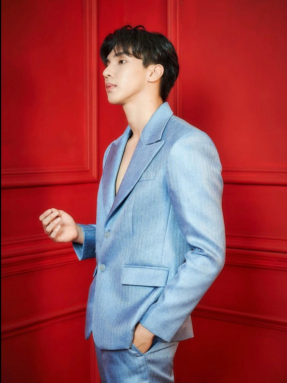 เช่าสูทลาย Herringbone ฟ้าอ่อน Arctic Blue Wide Peak Lapel Single-Breasted Basic Instinct กรุงเทพ
