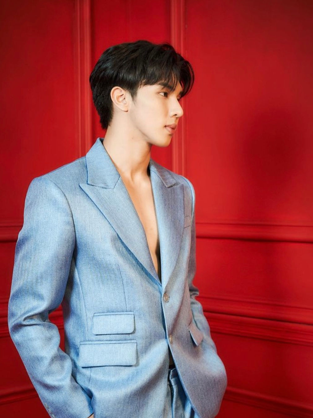 เช่าสูทลาย Herringbone ฟ้าอ่อน Arctic Blue Wide Peak Lapel Single-Breasted Basic Instinct กรุงเทพ