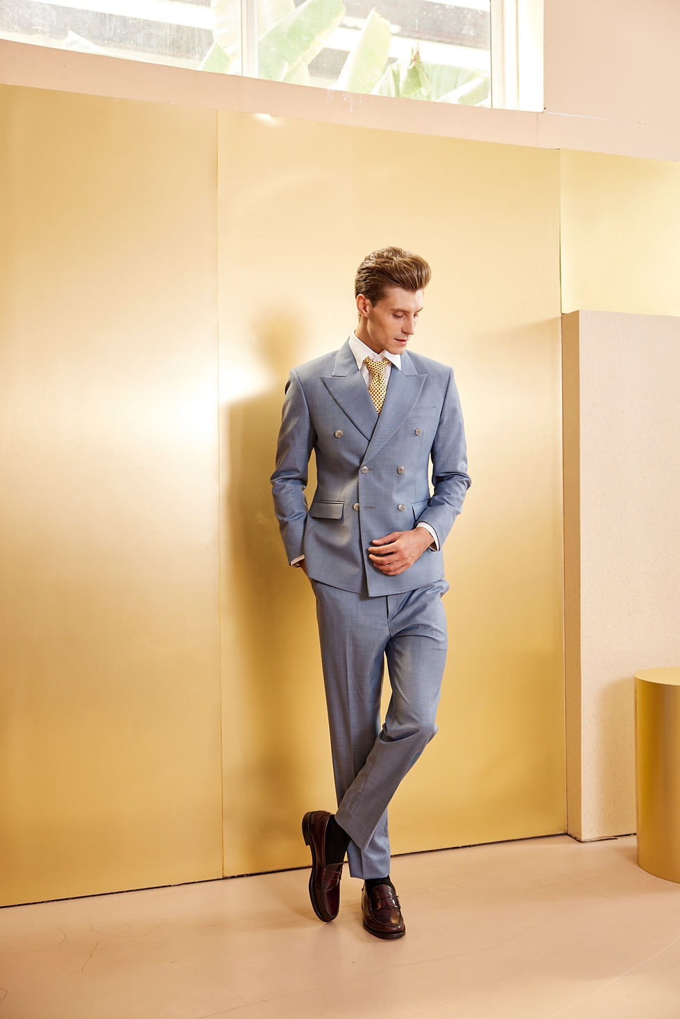 ภาพขนาดย่อ: Sky Blue Double-Breasted Suit