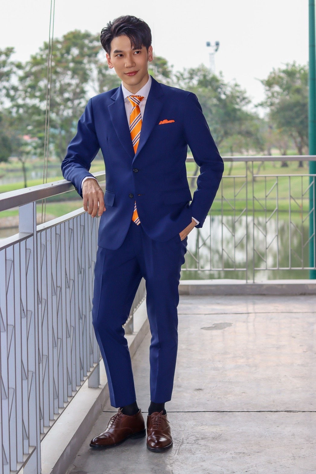 เช่าสูทสีน้ำเงิน Indigo Blue Notch Lapel Single-Breasted Basic Instinct กรุงเทพ