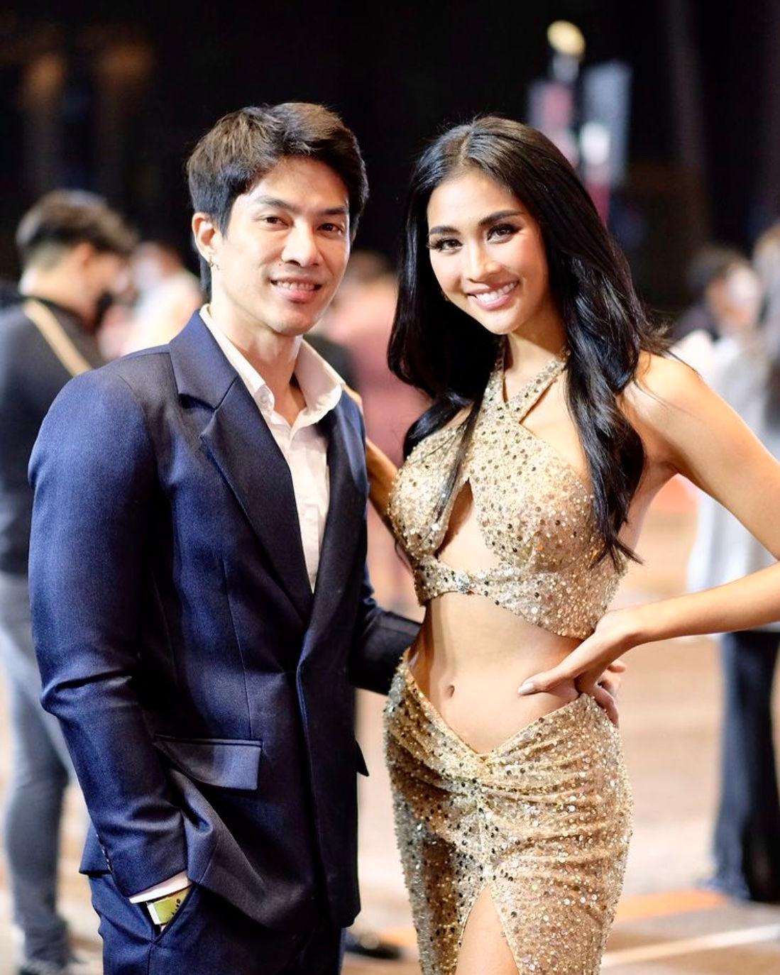 เช่าสูทลาย Herringbone น้ำเงิน Denim Blue Double-Breasted Notch Lapel Basic Instinct กรุงเทพ