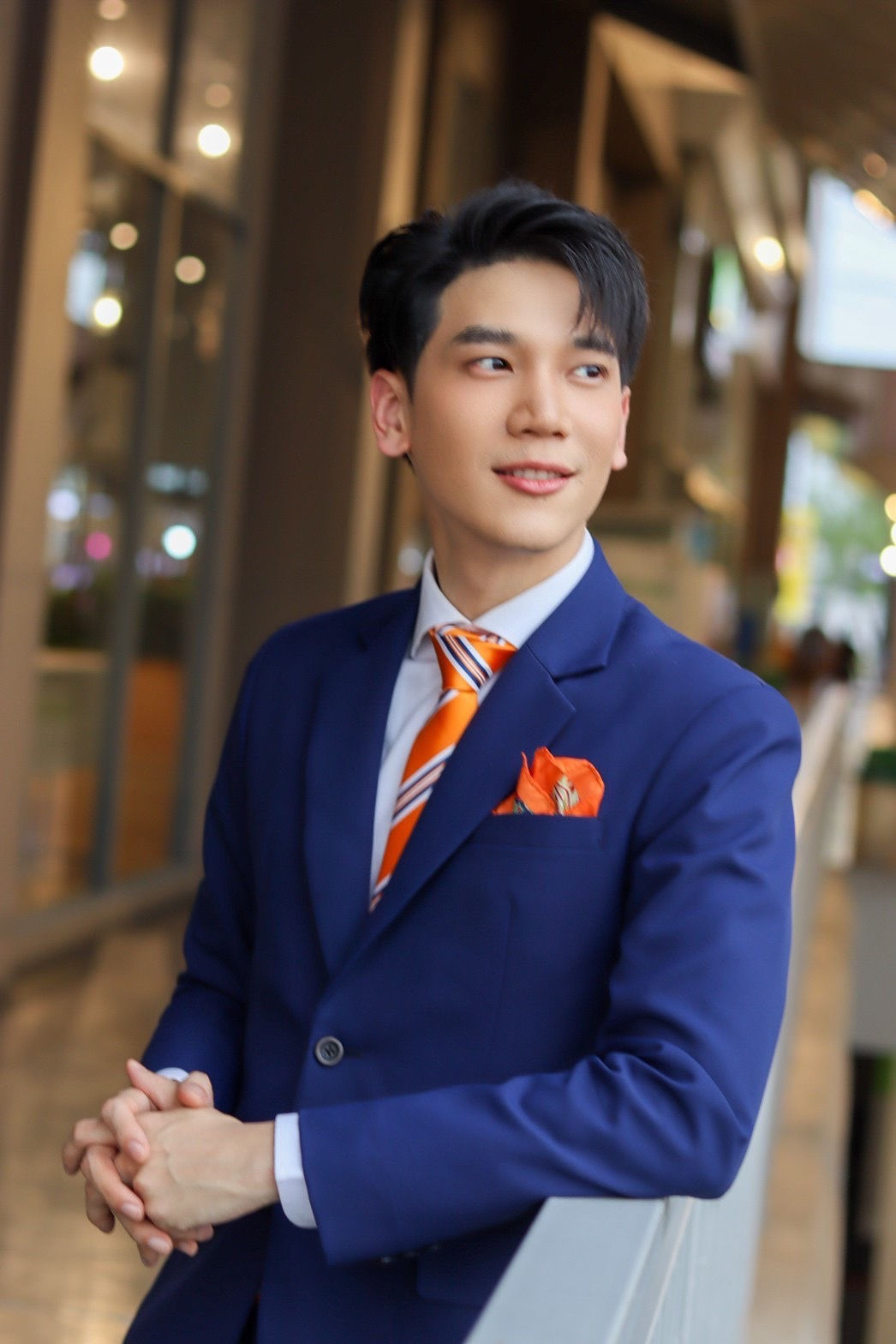 เช่าสูทสีน้ำเงิน Indigo Blue Notch Lapel Single-Breasted Basic Instinct กรุงเทพ