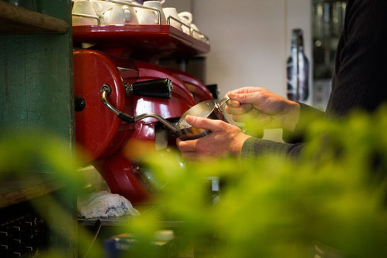 Traube_Espresso_Maschine_01.jpg