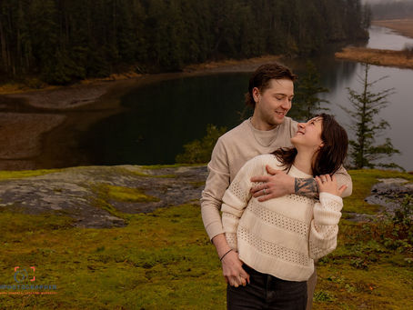Loving Couple Shoot in the Rain at Morris lake