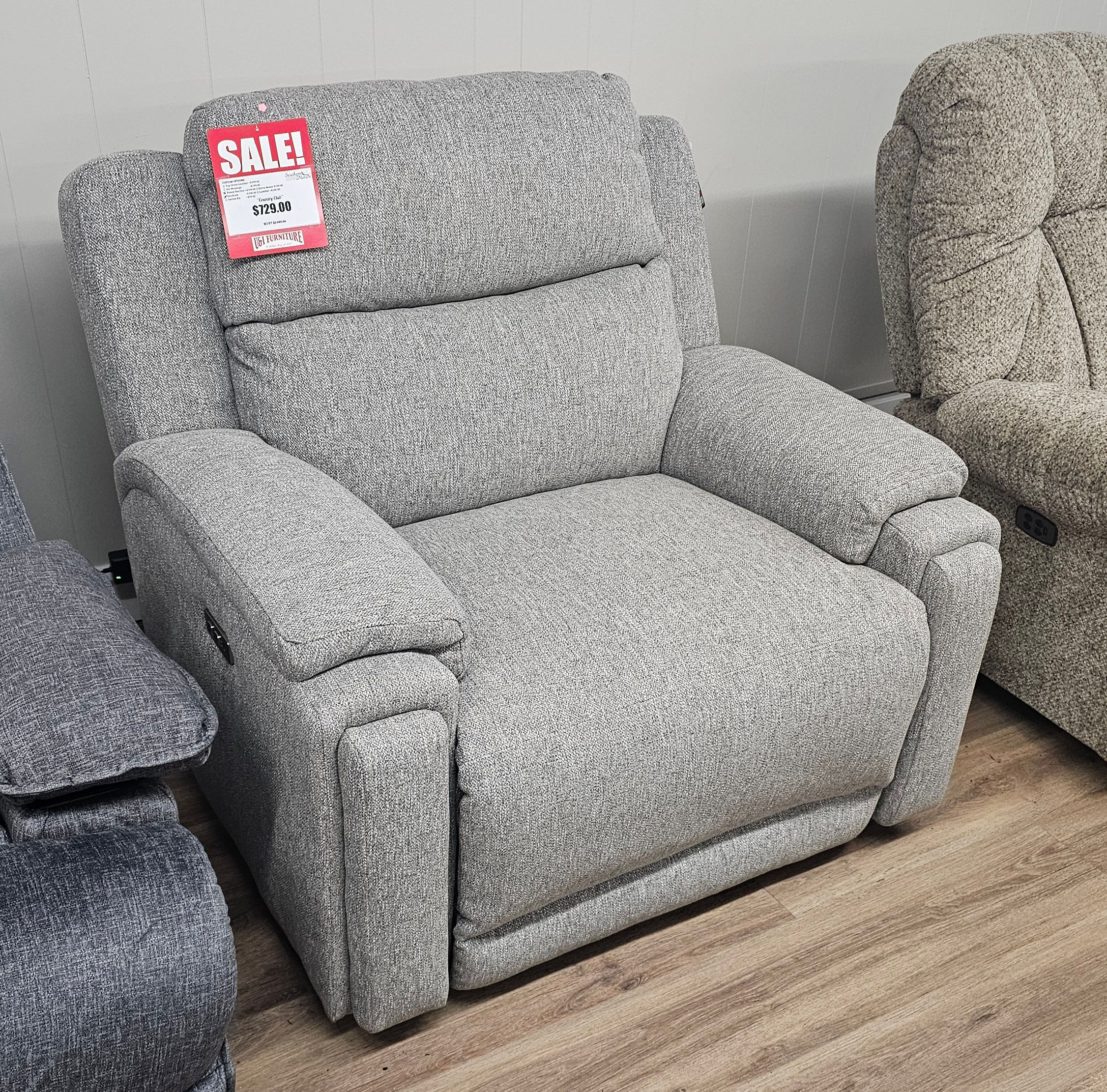 Country Club Power Headrest Recliner by Southern Motion