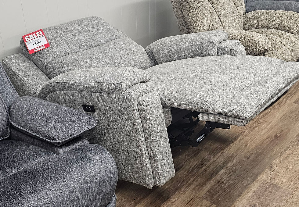 Thumbnail: Country Club Power Headrest Recliner by Southern Motion