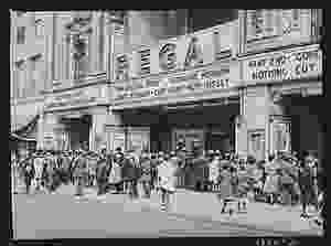 "Philadelphia Story" Theater Screening