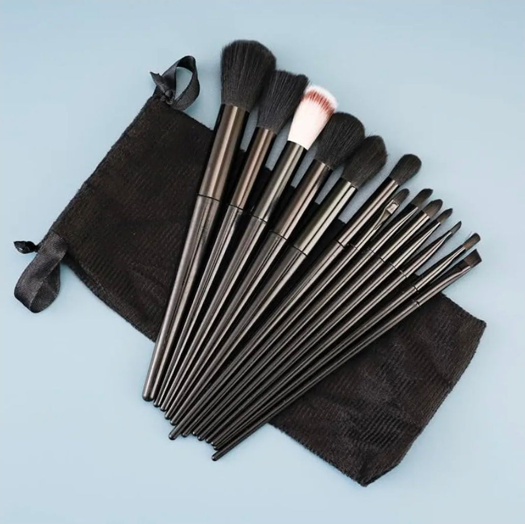 Full-Size Makeup Brush Set with Storage Pouch