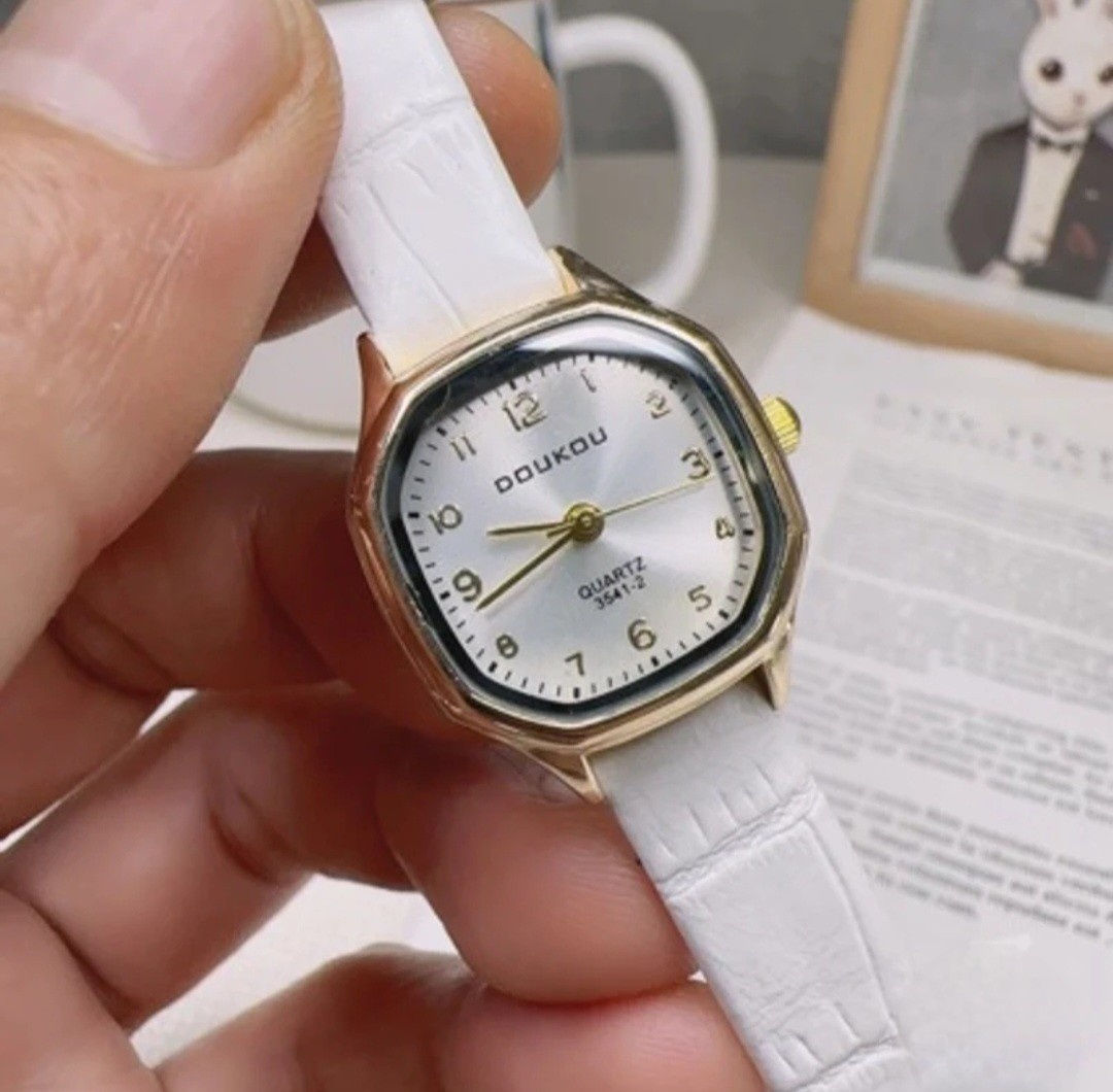 Vintage Minimalist Watch