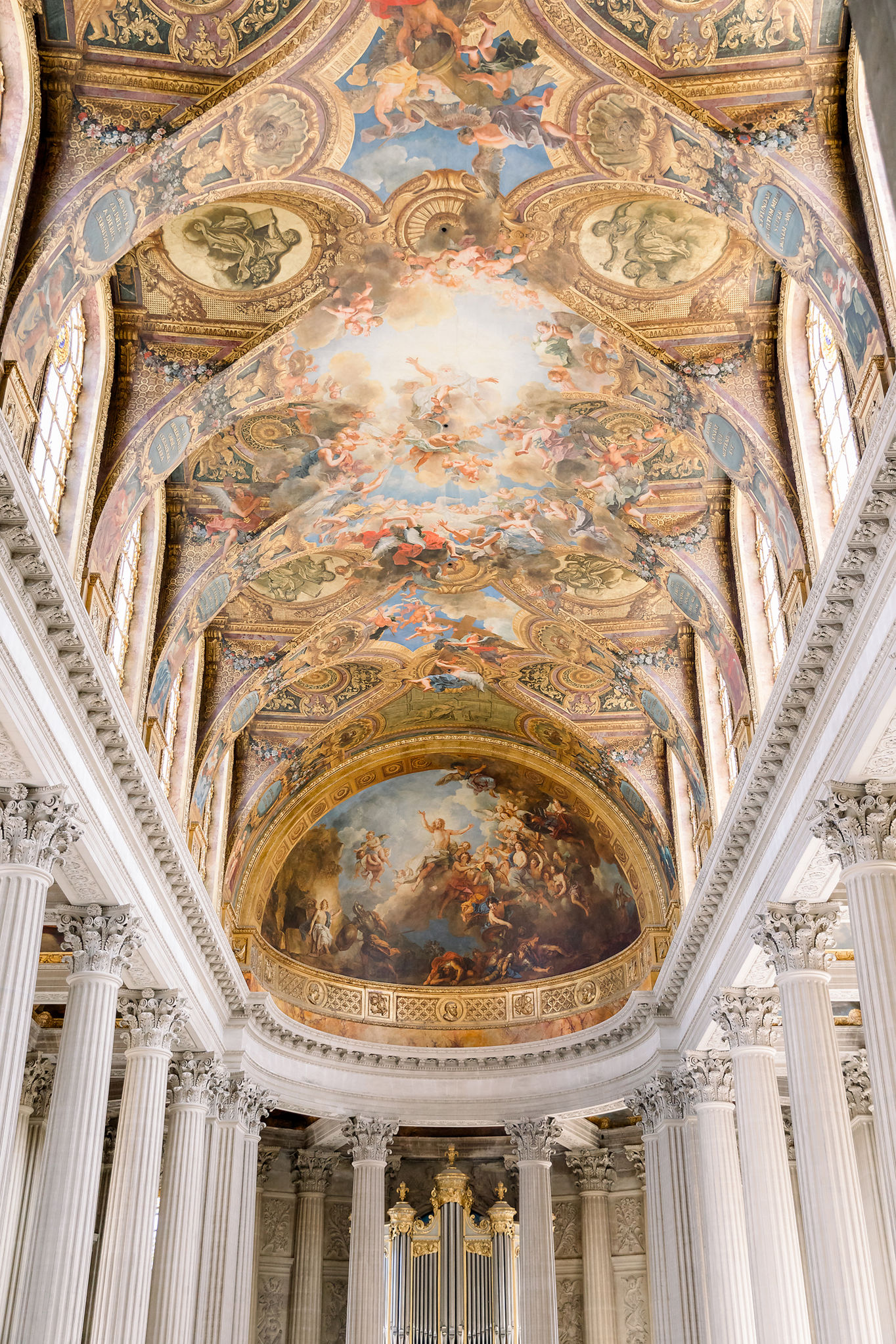 South African Photographer in France, Beautiful French, architecture, Paris Photographer, English Speaking Photographer in Paris, Luxury Wedding Photographer
