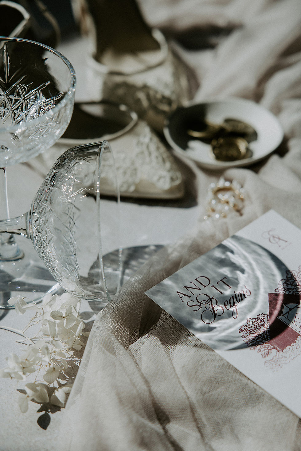 Vintage editorial session with green and red accent colours. Gauteng Wedding Photographer
Watercrest Wedding Photography
Watercrest Wedding Photographer
Vintage Editorial
Dark and Moody Wedding Photographer
Fun Wedding Photographer
Vogue-like photographer