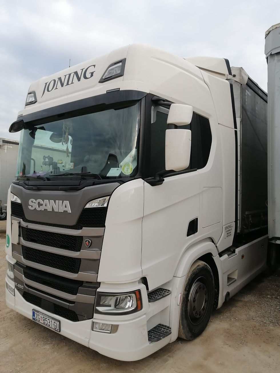 Minijatura: SCANIA R450