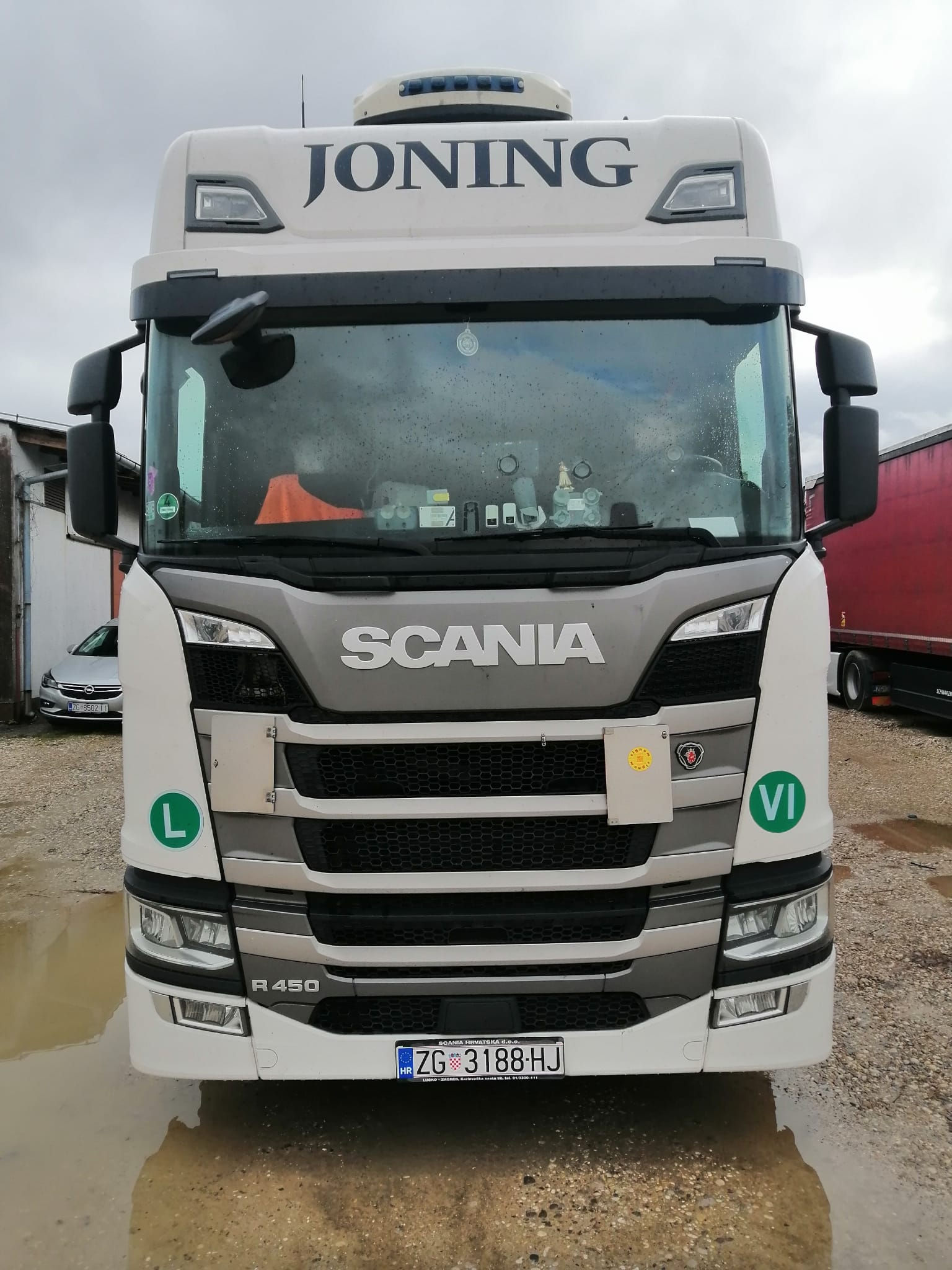 SCANIA R450
