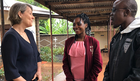 Bamendankwe 2023 Lynette talking with staff.jpg