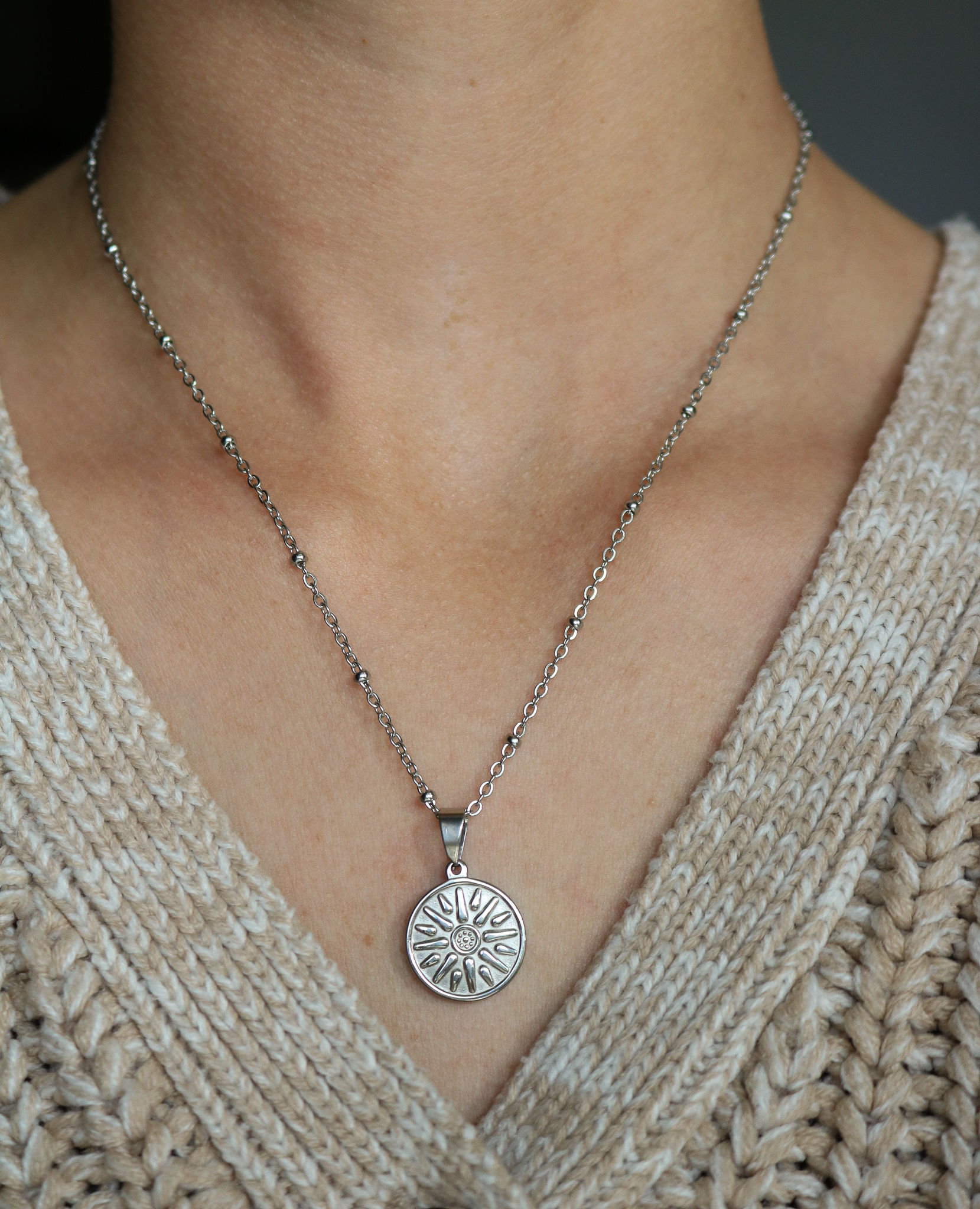 heliophilia necklace