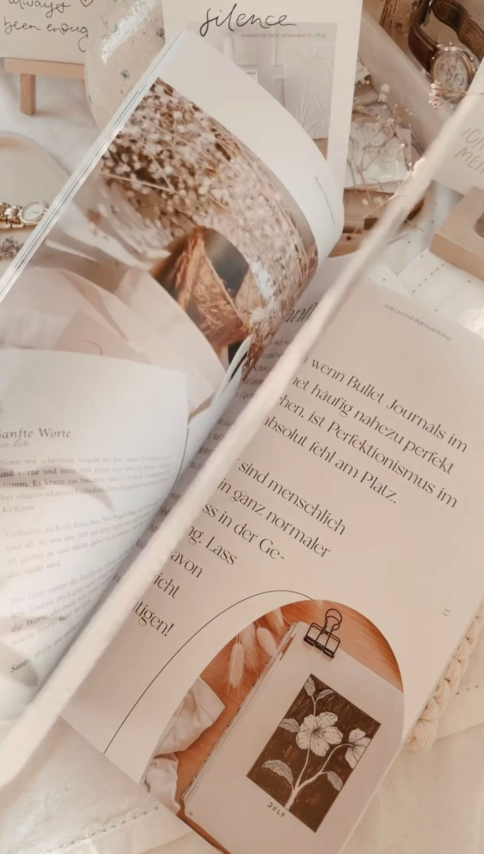 Miniaturbild: Silence Magazin by Sophie -  coffee table book issue 1