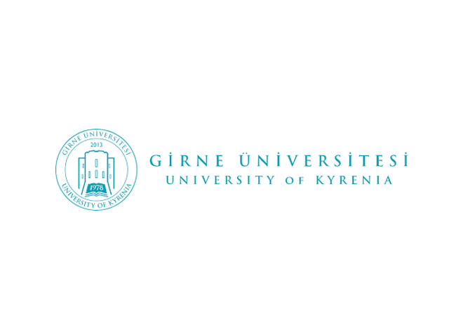 جامعة يني يوزيل logo.png