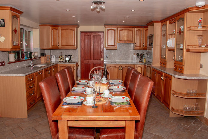Bedlwyncoch Kitchen