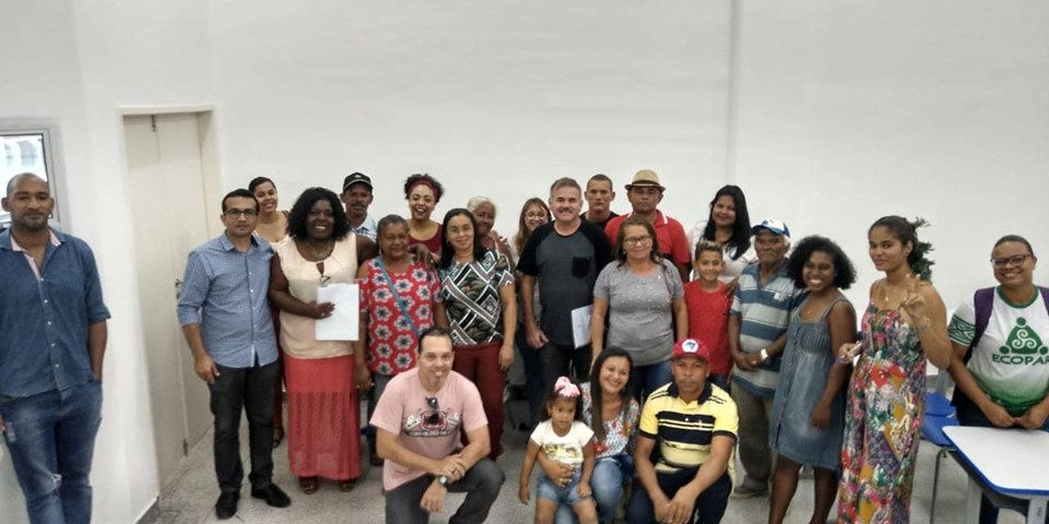 Comunidade, estudantes e professores