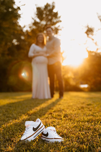 Affordable Georgia Maternity Photographer - lifestyle