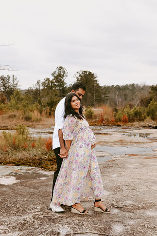Maternity Photos - Affordable Georgia Lifestyle Photographer