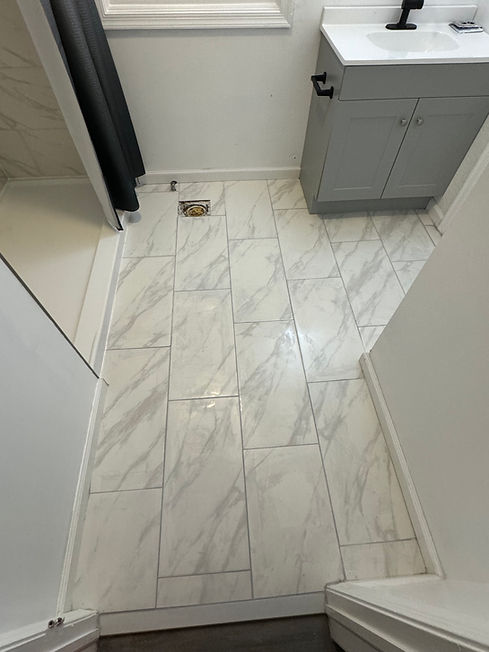 FLOOR.jpg