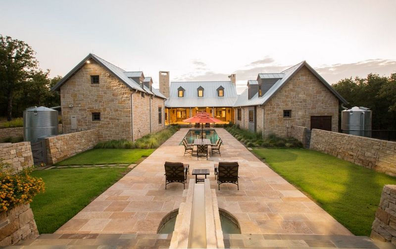 01-chambers-architects-J5-Ranch.jpg
