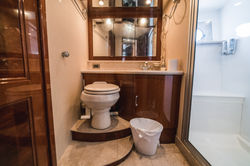 59 Marquis Flybridge | Interior