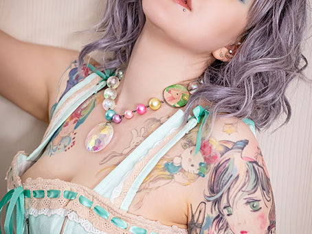 Model: Joanna