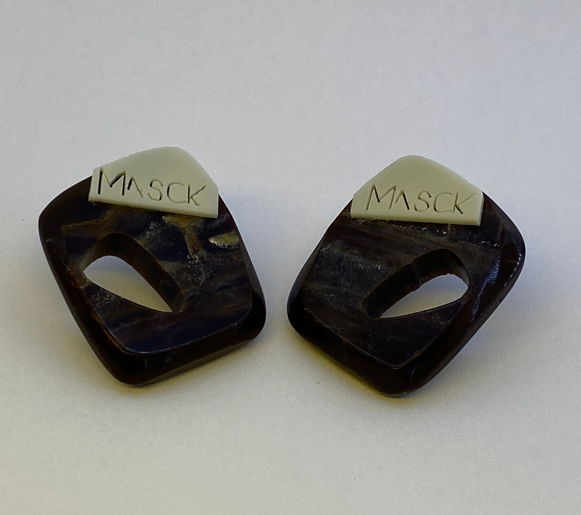 Brincos Cala Chocolate - Pérola