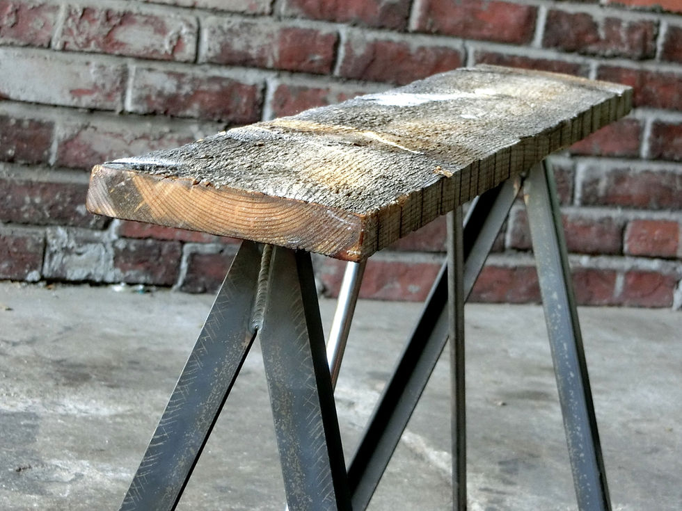 サムネイル： IRON BENCH