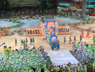 Encenação artística com mensagem: Brasil indígena
