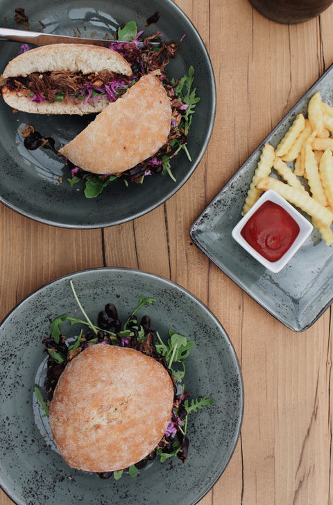 Burger von Bergrestaurant Stöcklalm