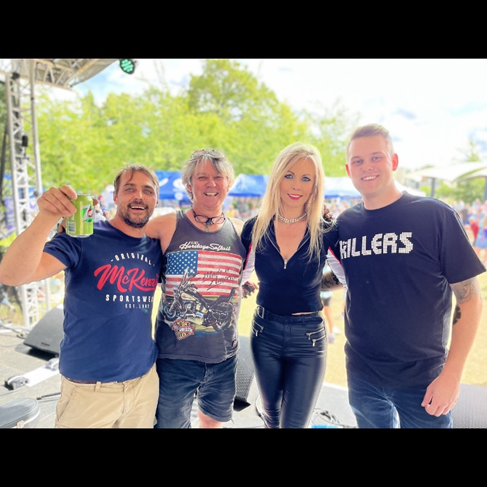 RedRocket (Rock / Pop, 4 piece)