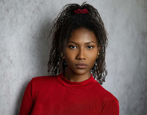 Alyssa_Mitchell_Headshot_2025.jpg