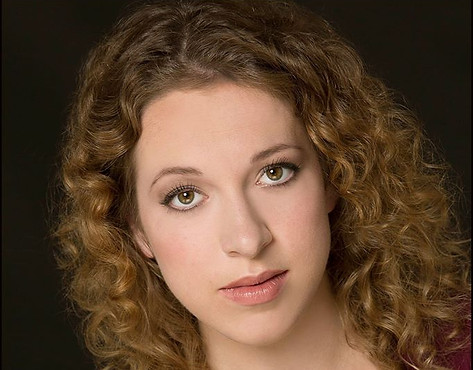 Sara Grant_headshot 2.jpg