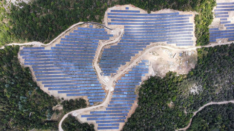 Système : Structure biposte
Lieu: Andon, France
Puissance : 50Mw