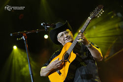 ELIADES OCHOA