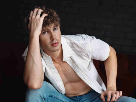 Modern Masculinity Captured: The Rise of Male Portrait & Boudoir Sessions