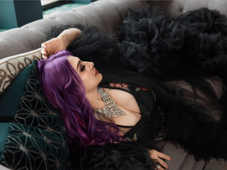 How to Prepare for a Luxury Boudoir Photo Shoot: A Photographer’s Complete Guide for Women