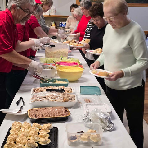 Food and companionship at Together We Thrive