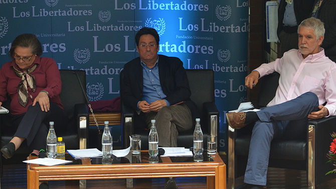 Los Candidatos a la Alcaldía de Bogotá no mencionan los recursos con los cuales llevarán a cavo sus